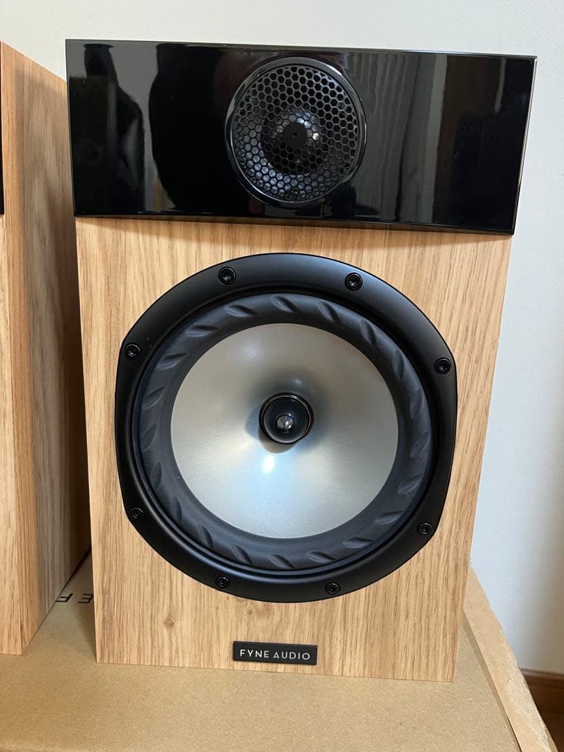 Fyne Audio F301　ブックシェルフスピーカー ライトオーク