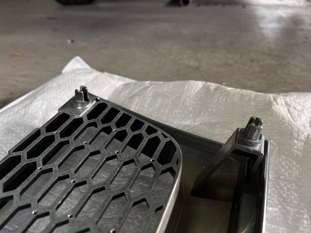 ハイラックスサーフ185 フロントグリル