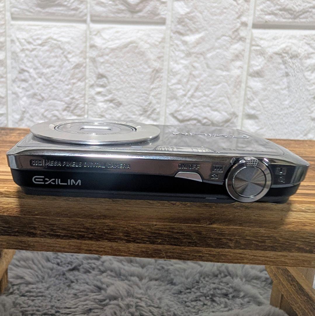 【動作確認済】CASIO EXILIM　EX-Z1 充電器付き　コンデジ