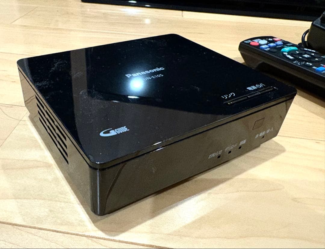 ビエラ UN-19CF10-K 19V型 ポータブルテレビ