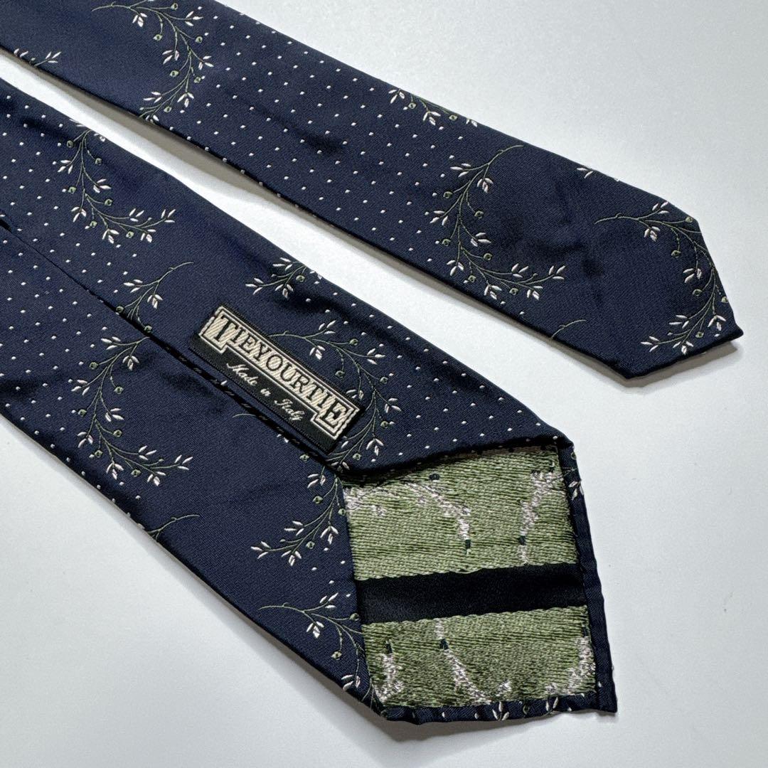 【美品】タイユアタイ　フィレンツェフローラル柄　セッテピエゲ　ネクタイ　ネイビー