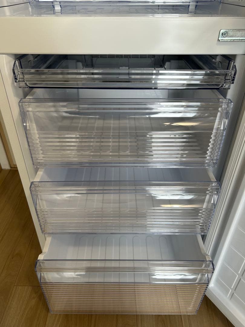 シャープ　ノンフロン冷凍冷蔵庫　SJ-PD28J-W 2023年製