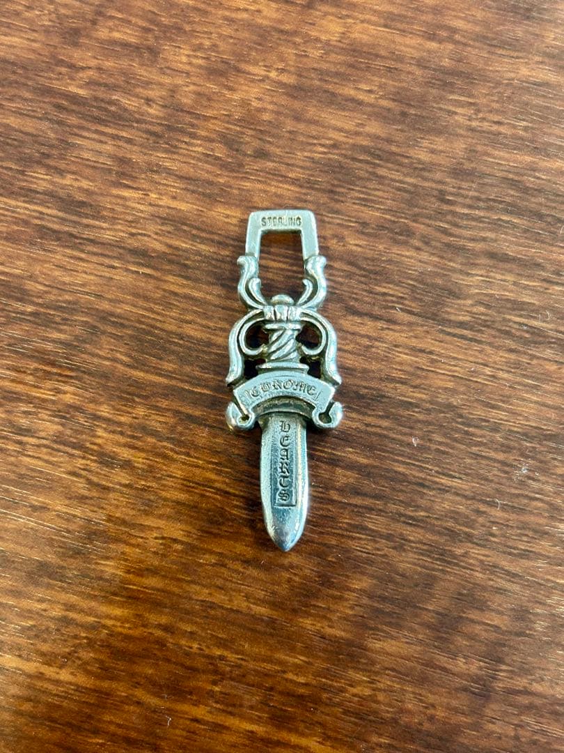 CHROME HEARTS クロムハーツ　ダガーチャーム
