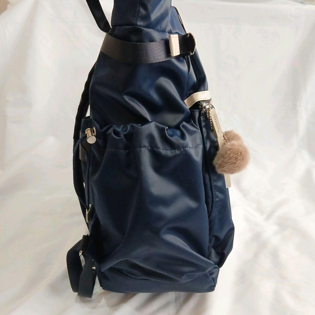 美品　カナナプロジェクト　大容量　リュック　17L　590g　ネイビー　A4