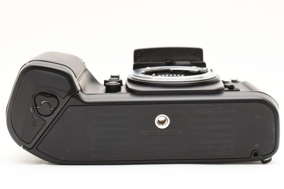 ニコン　Nikon F4 フィルムカメラボディ