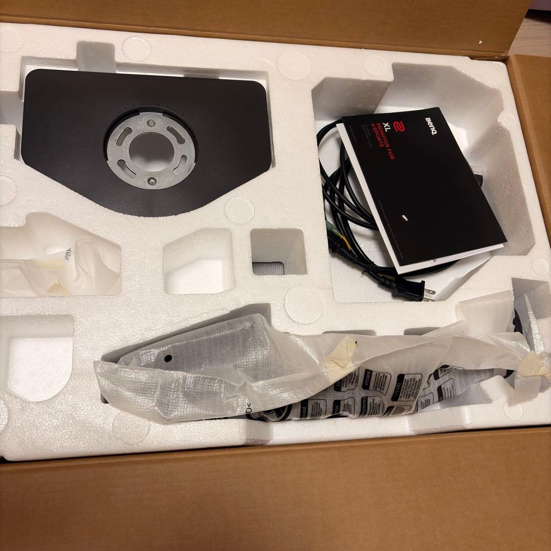 BenQ XL2411K 24インチ eSportsモニター 本体