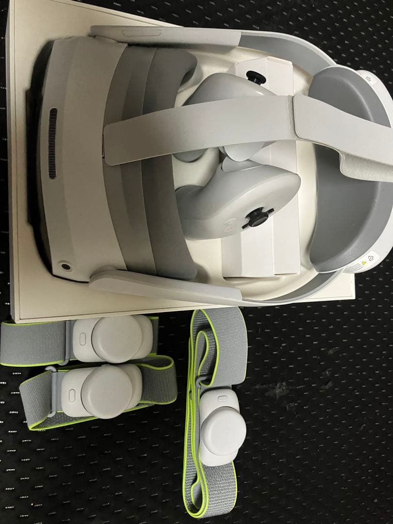 PICO4 Ultra 256GB+Motion Tracker3点VRフルトラ