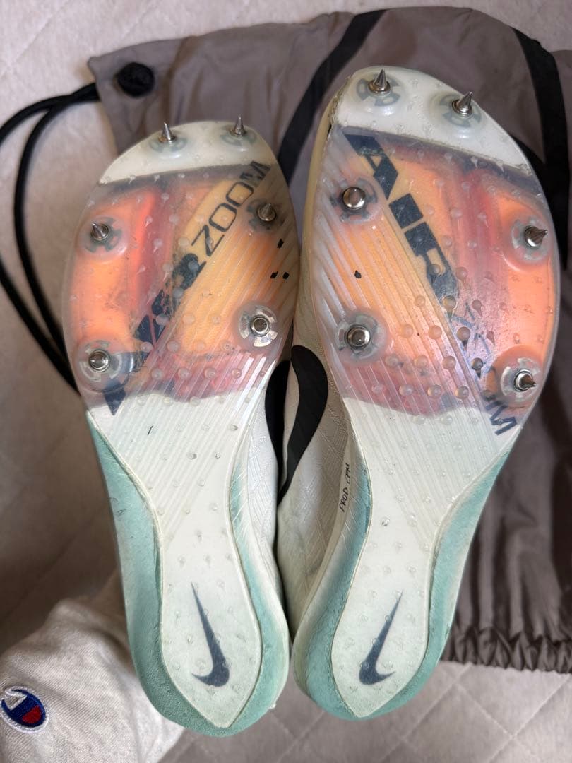 Nike マックスフライ 2 陸上スパイク　26 パンクあり