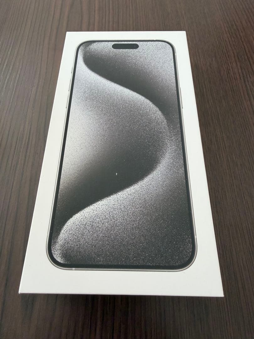 Apple iPhone 15Pro Maxホワイト本体