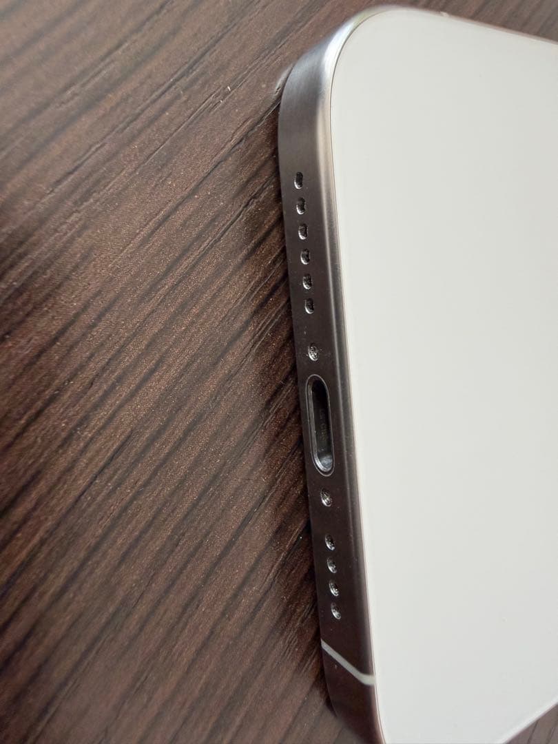 Apple iPhone 15Pro Maxホワイト本体