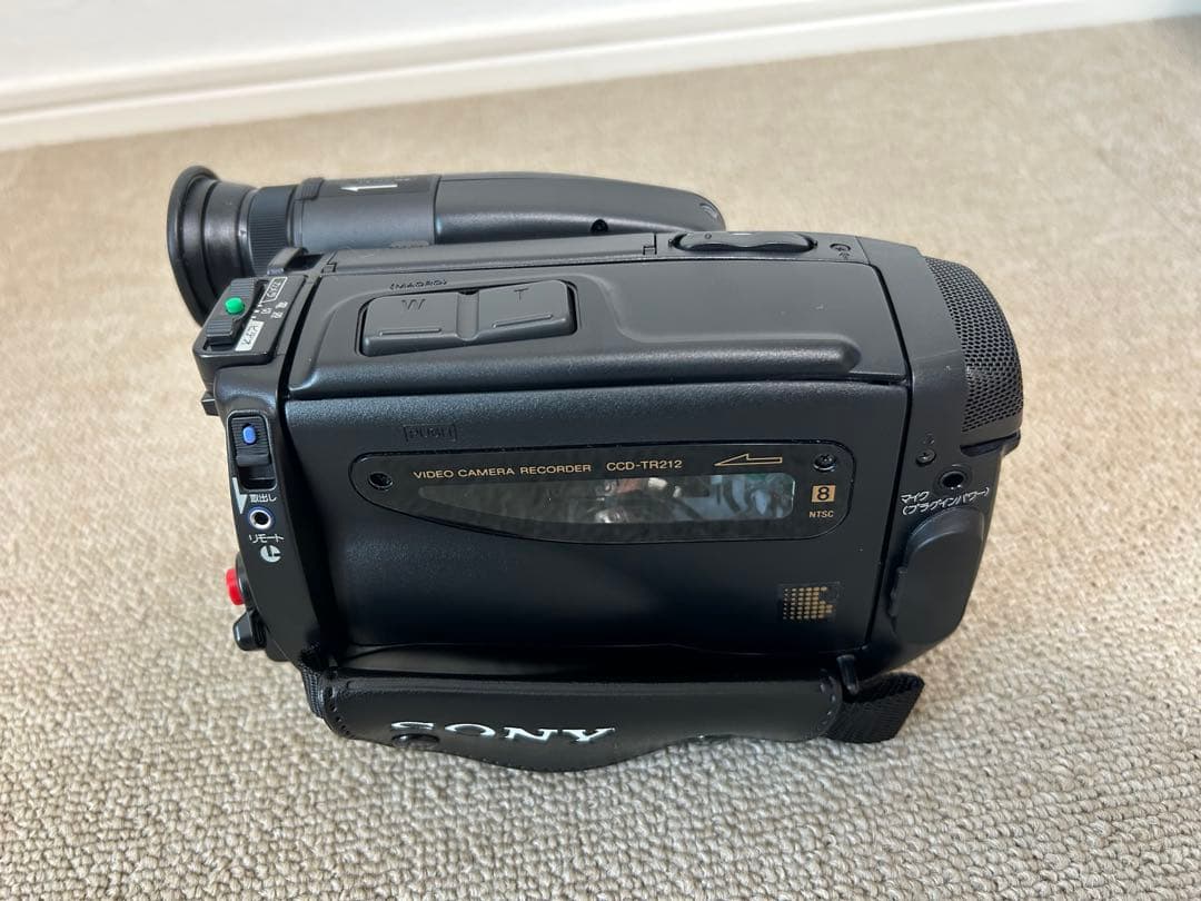 シ*ジ様 【新品未使用】SONY CCD-TR212 本体＋AC-V30充電器＋