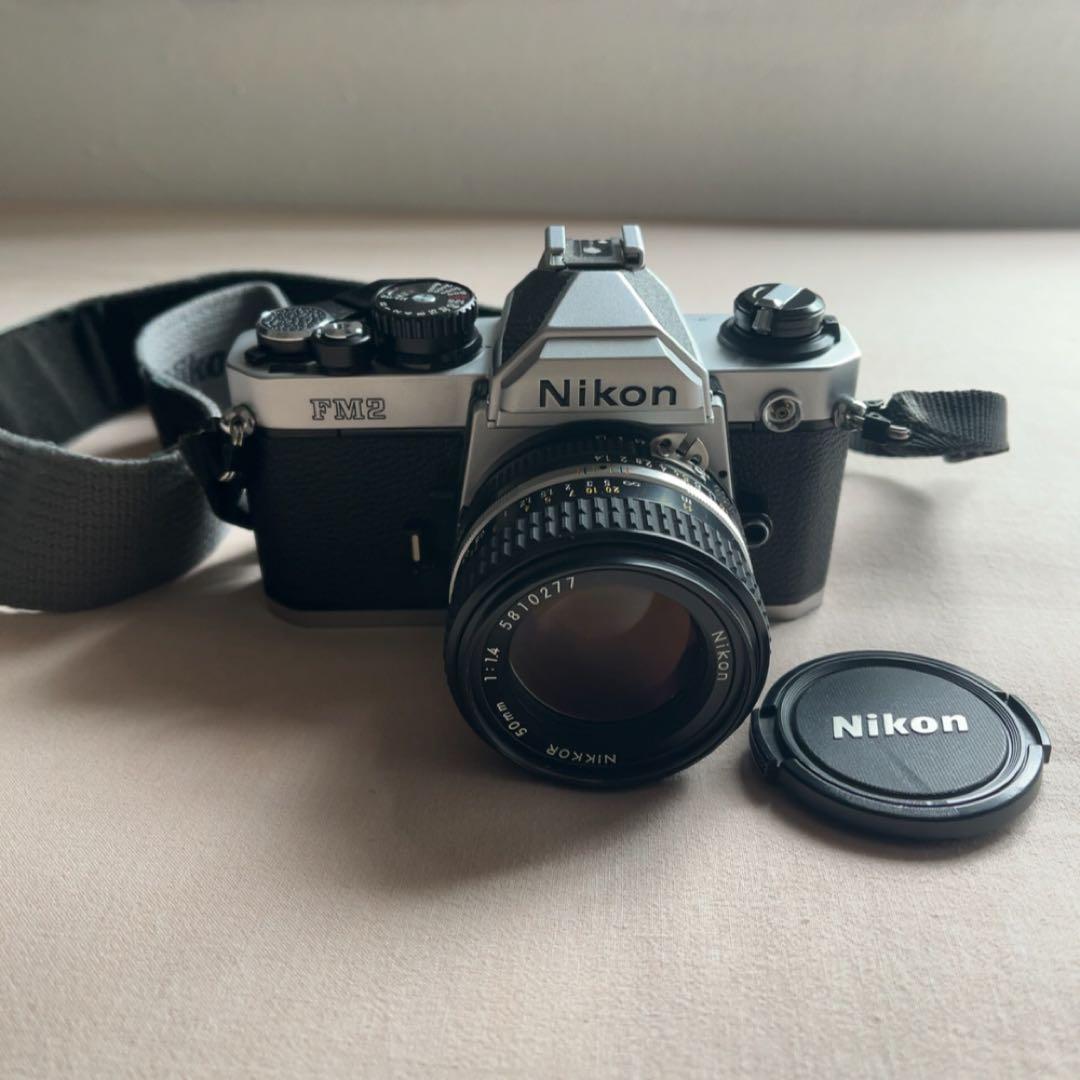 Nikon FM2カメラ & 望遠レンズ他セット