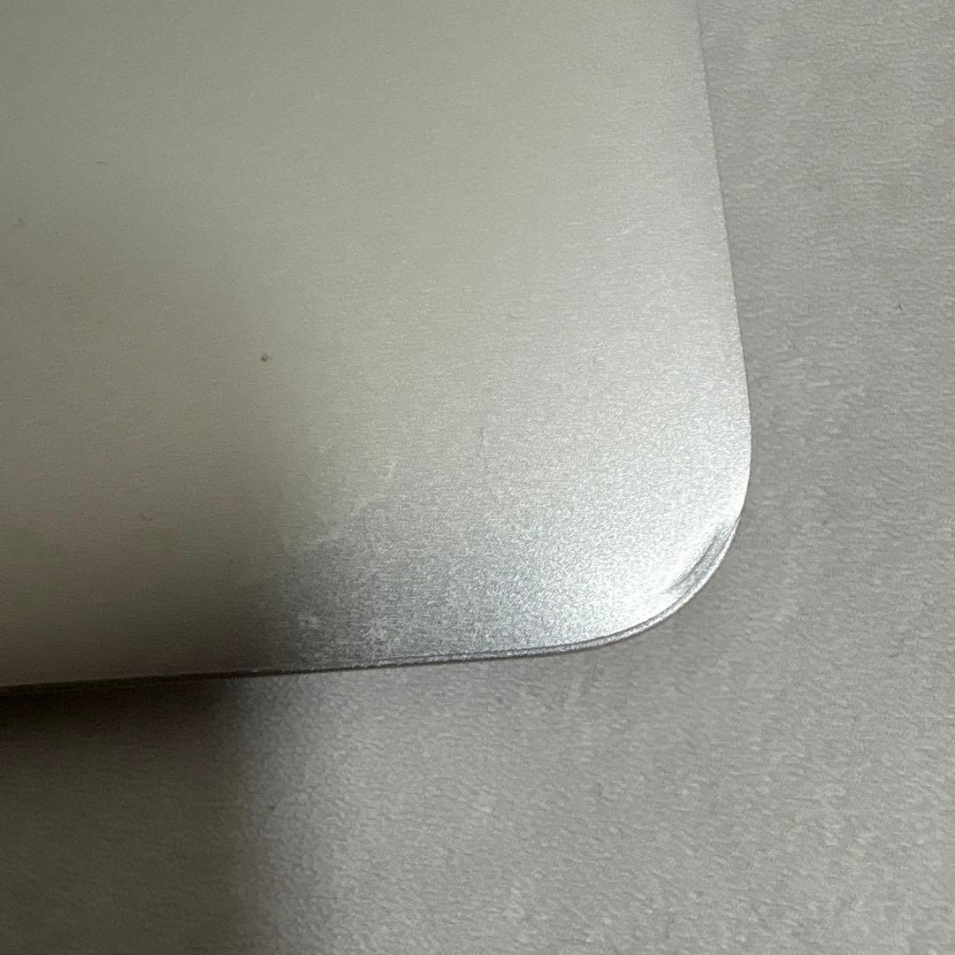 MacBook Air 13インチ + 充電器