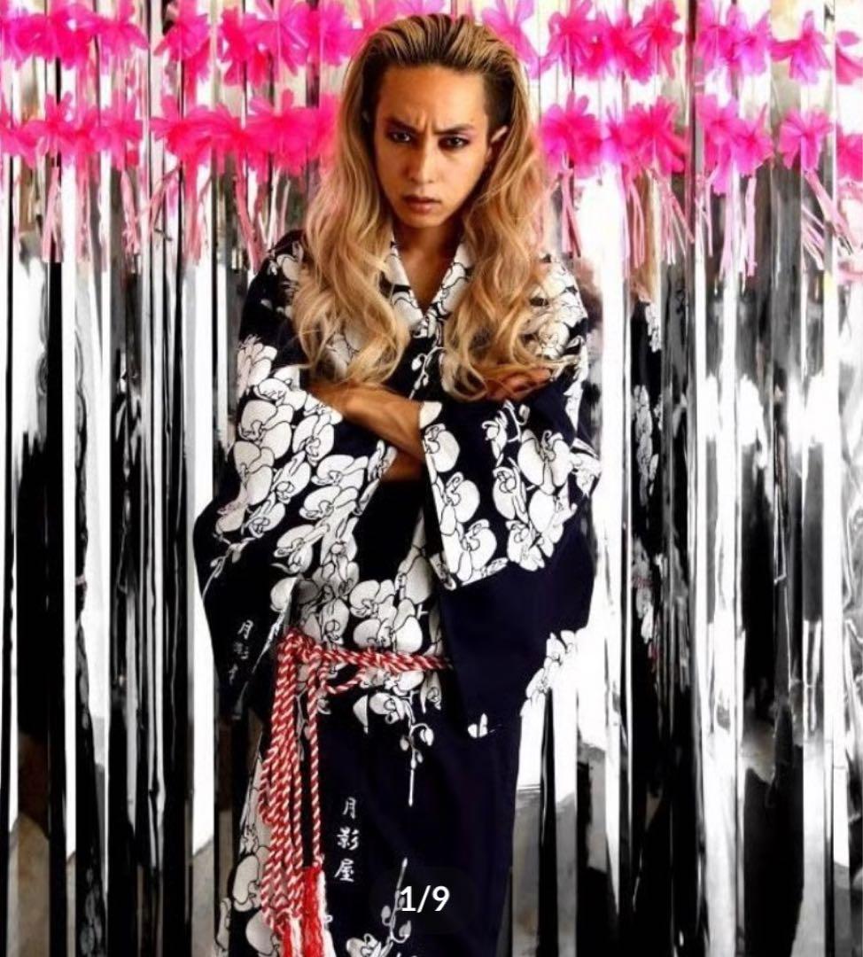 月影屋　胡蝶蘭の浴衣