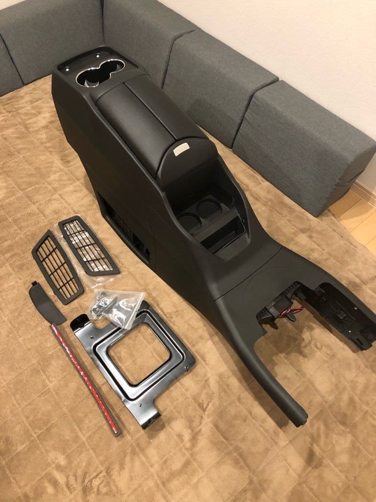 w447 RHD v220d 新型vクラス　専用センターコンソールキット新品