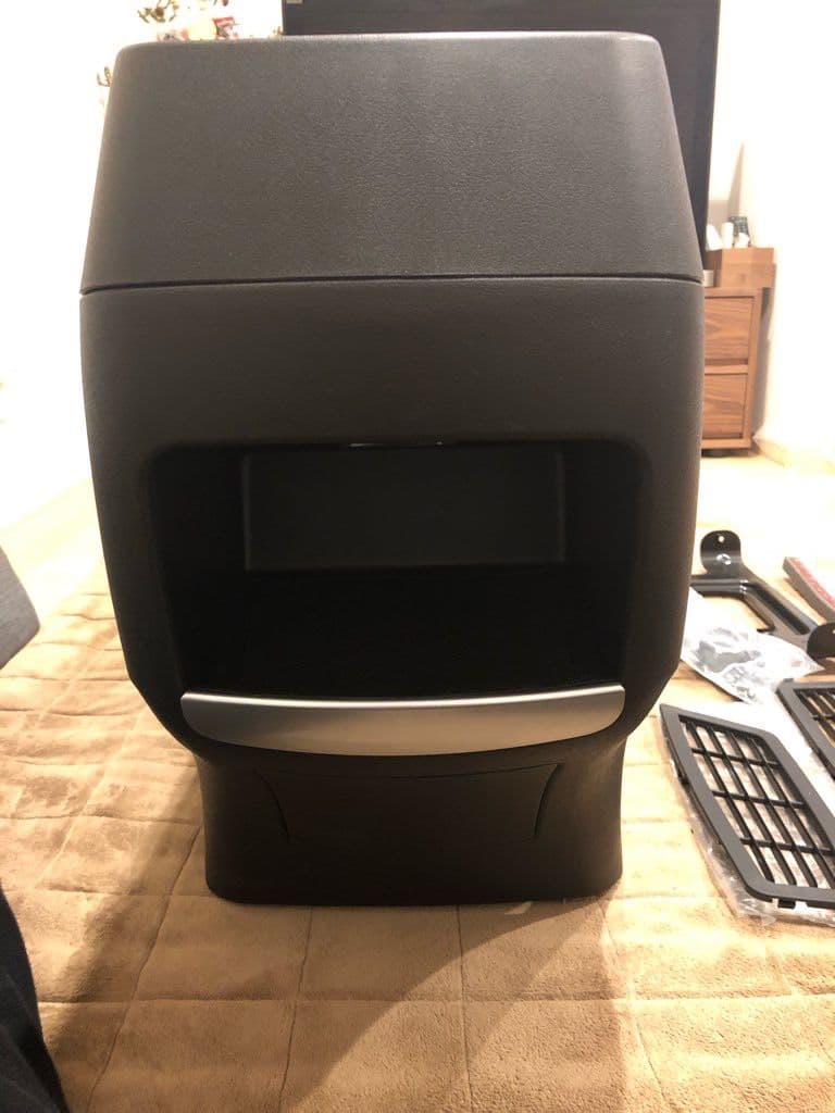 w447 RHD v220d 新型vクラス　専用センターコンソールキット新品