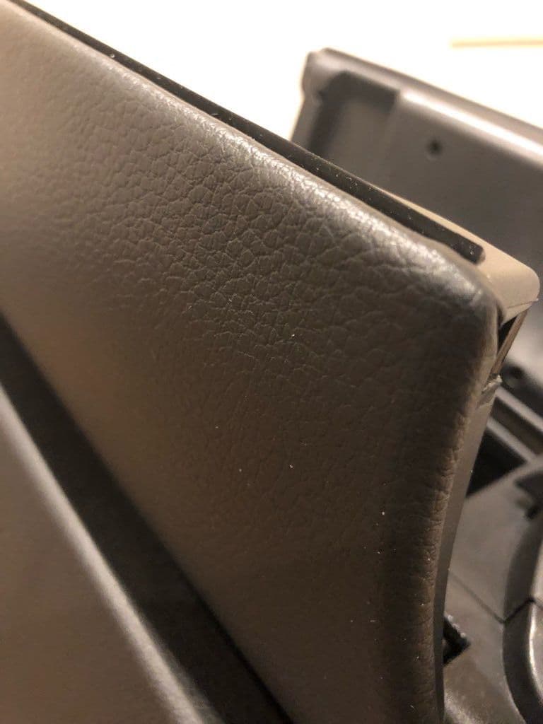 w447 RHD v220d 新型vクラス　専用センターコンソールキット新品