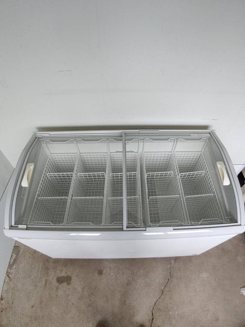 ガラストップ式 冷凍ショーケース SCR-PT126GJ・2018年