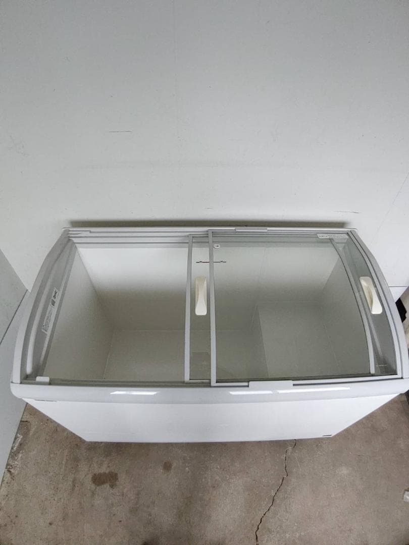 ガラストップ式 冷凍ショーケース SCR-PT126GJ・2018年