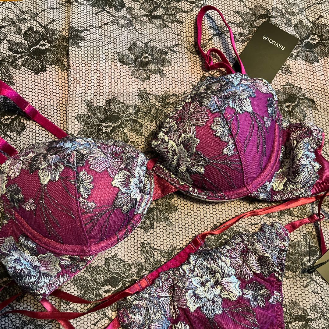 ☆Ravijour ☆sexypurple☆B70☆激レア☆TバックS
