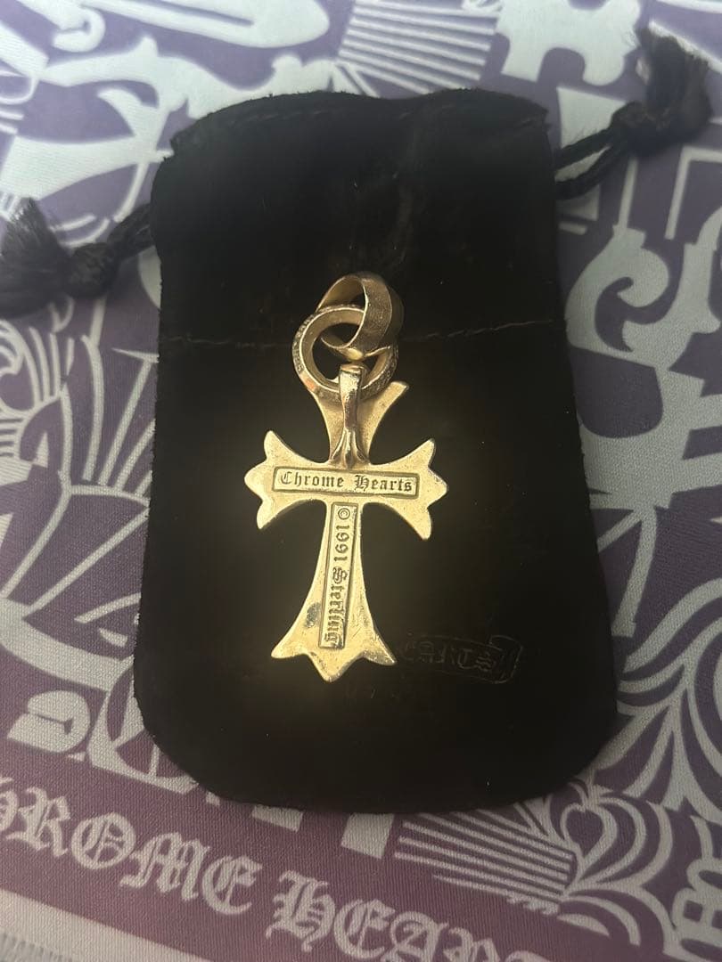 メルカリ購入品　スモールクロスwithベイル パヴェ