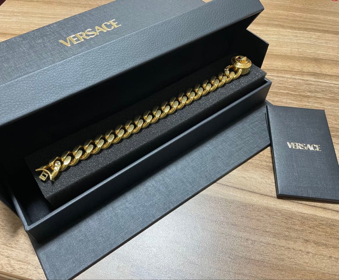 VERSACE ゴールドチェーンブレスレット