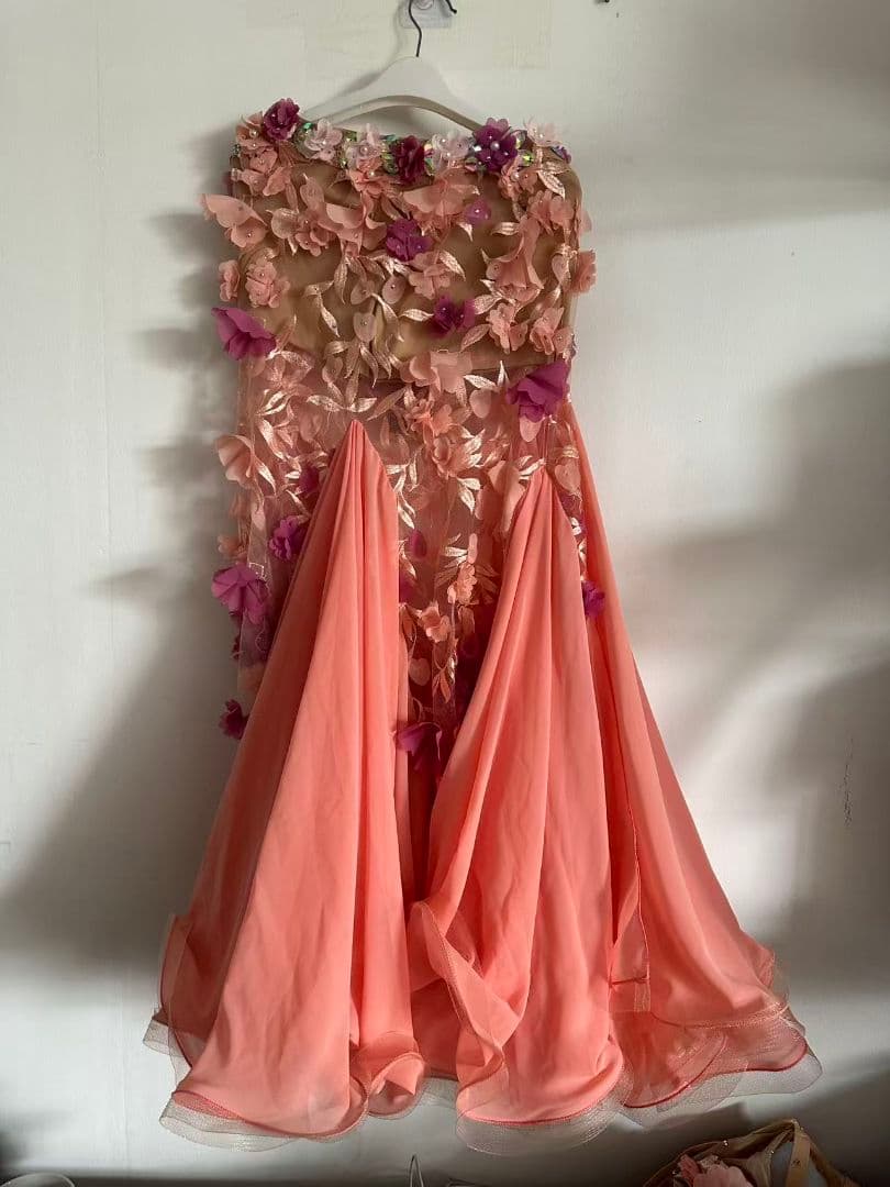 美品 ベリーダンス衣装 ブラスカートセット オレンジ系 花 撮影用