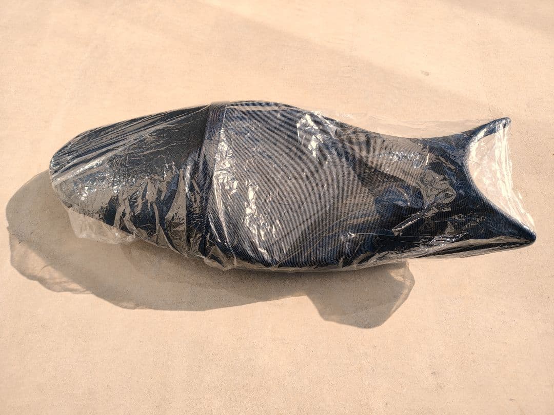 スズキ　SV650 (2024年式)　純正シート