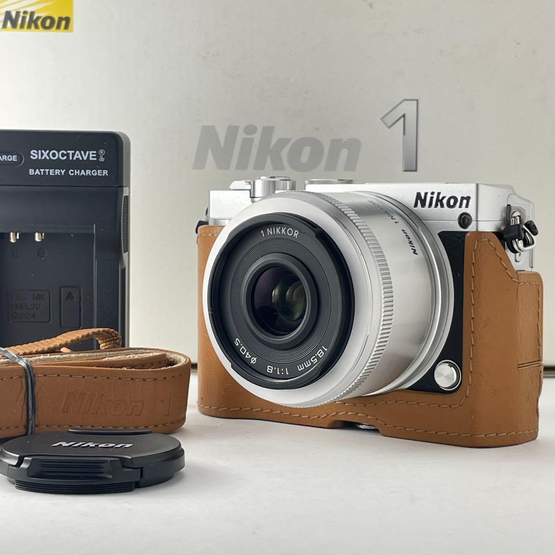 【ショット数300・返品保証】Nikon1 J5 18.5mmレンズキット