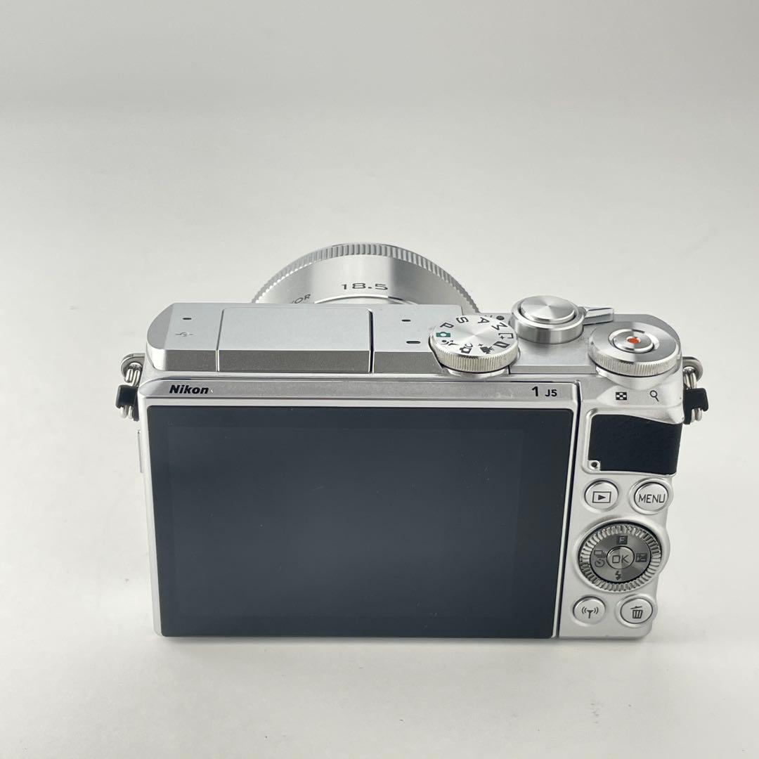 【ショット数300・返品保証】Nikon1 J5 18.5mmレンズキット