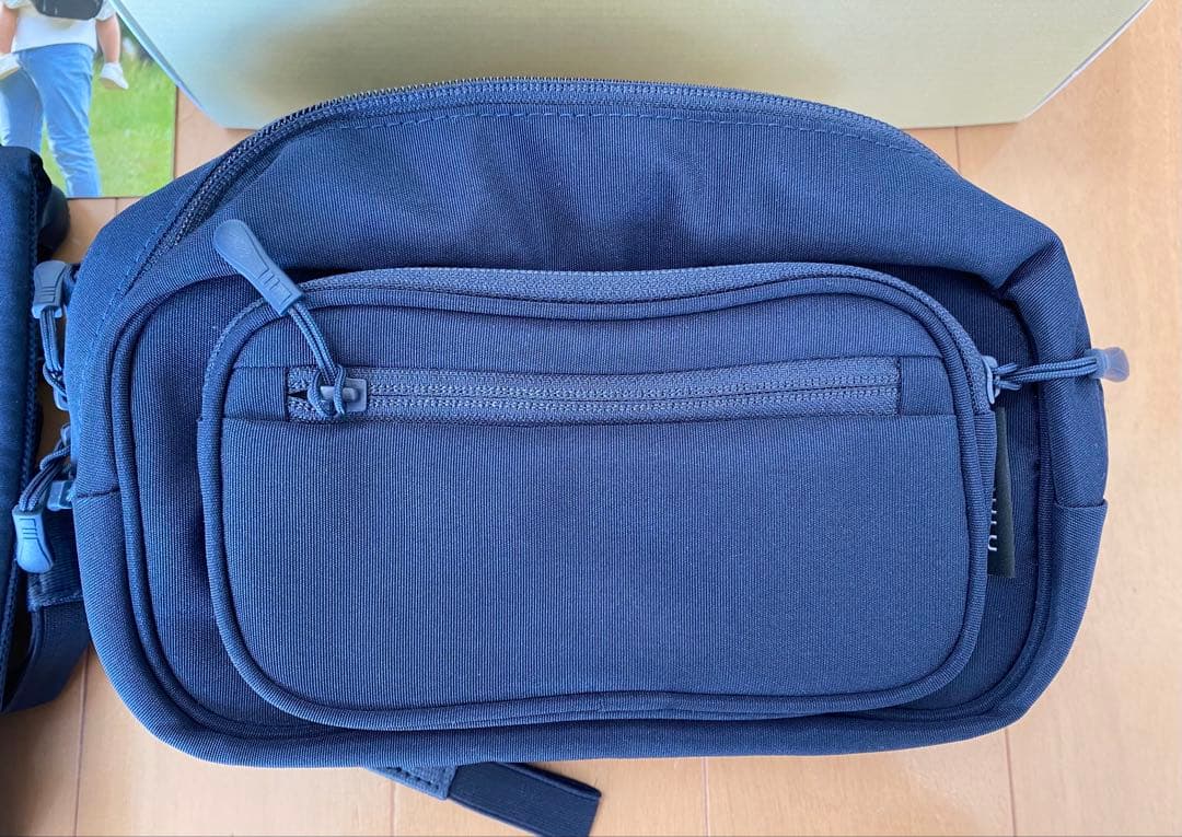 POMULU ヒップシート ネイビー