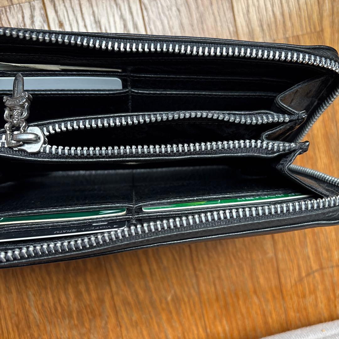 クロムハーツ長財布