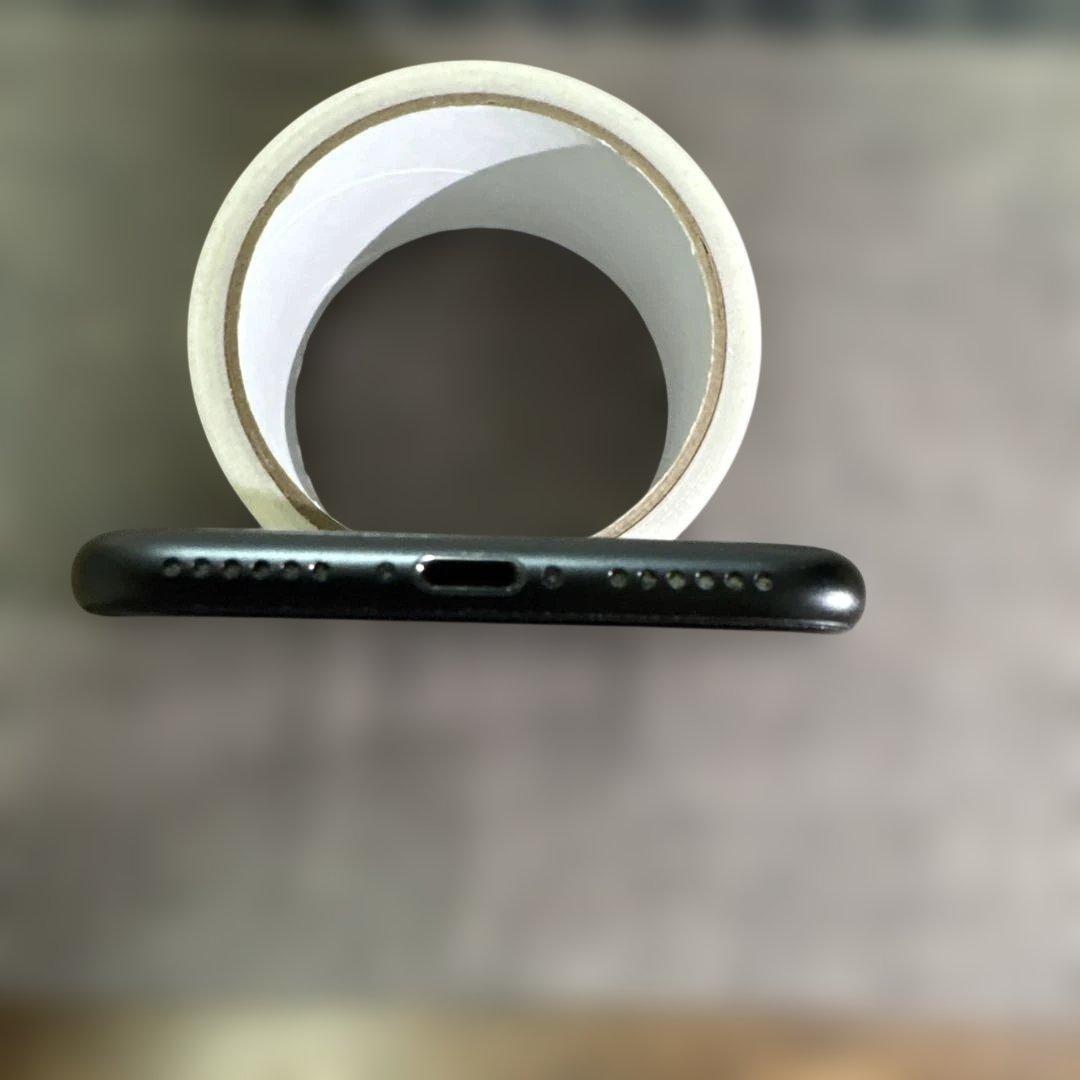 ※ジンApple iPhone SE 第二世代 ブラック SIMフリー