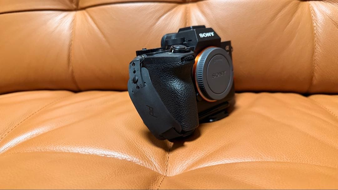 【極美品】SONY A7IV ILCE-7M4 5600回 ピークデザイン