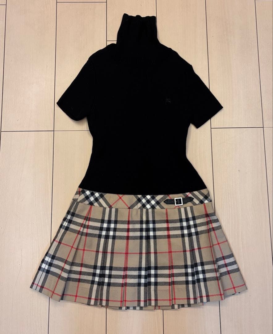 BURBERRY 半袖ニットワンピース　140
