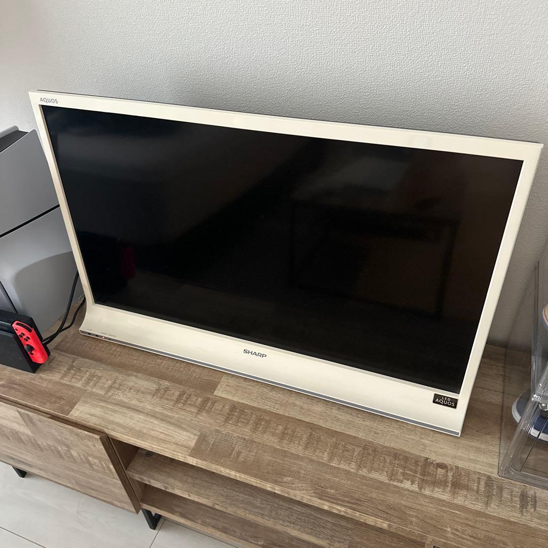 LED AQUOS LC-32J9-B [32インチ ホワイト系]