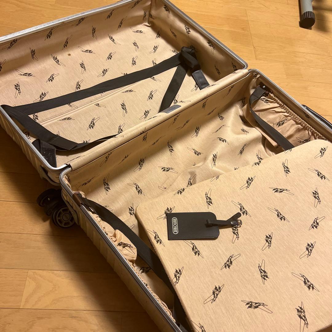 【週末限定値下げ/レア・訳あり】リモワ スーツケース クラシック フライト 4輪