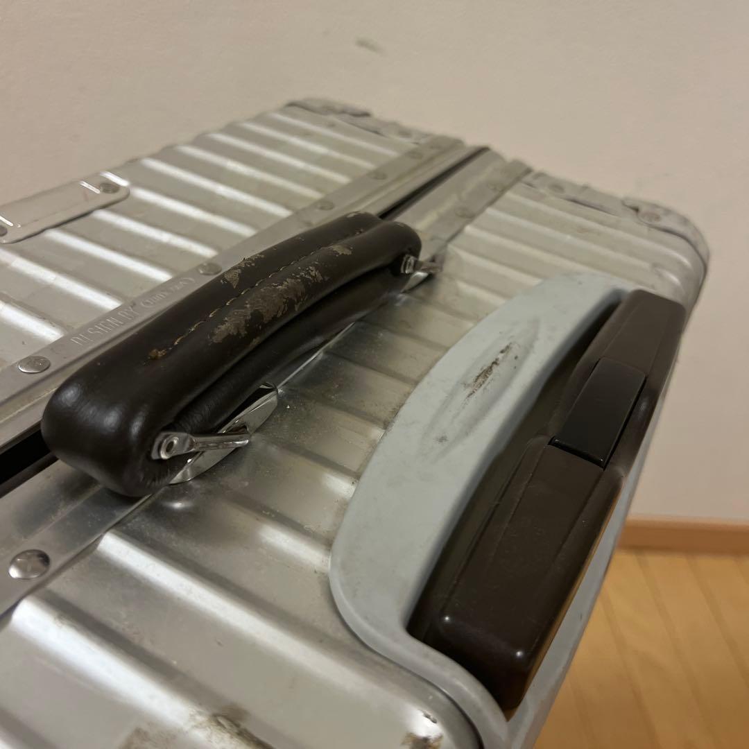 【週末限定値下げ/レア・訳あり】リモワ スーツケース クラシック フライト 4輪