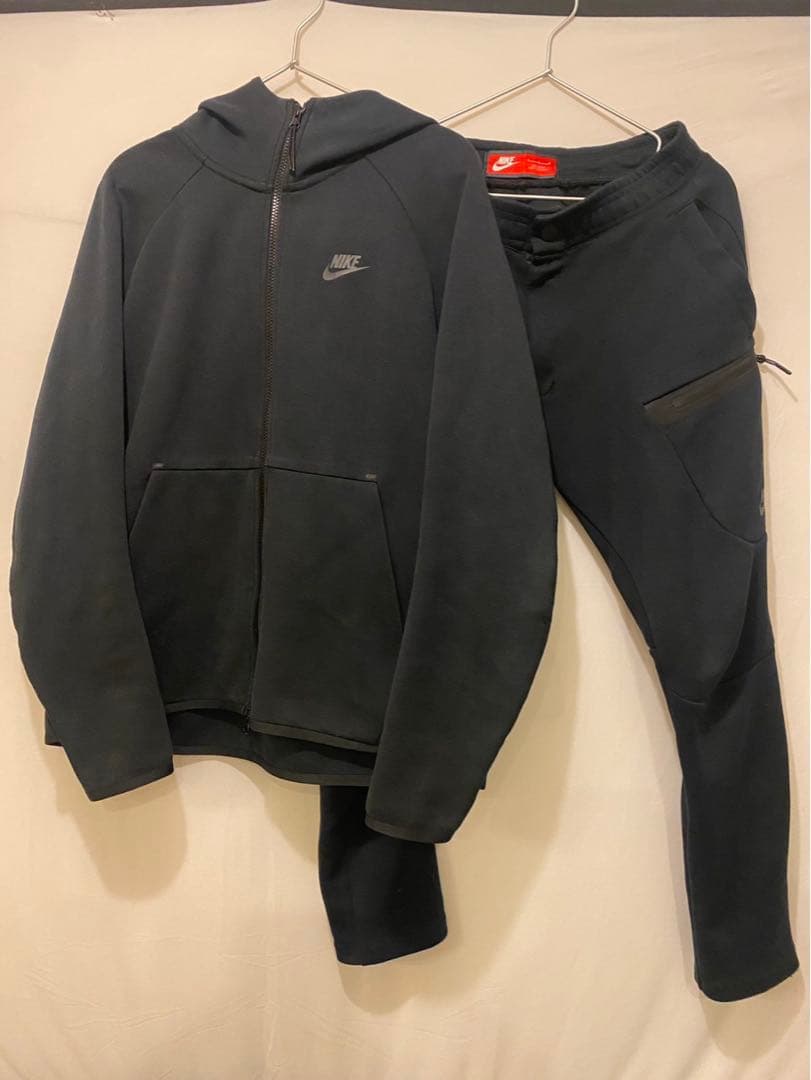NIKEテックフリース　セットアップ　上下　黒