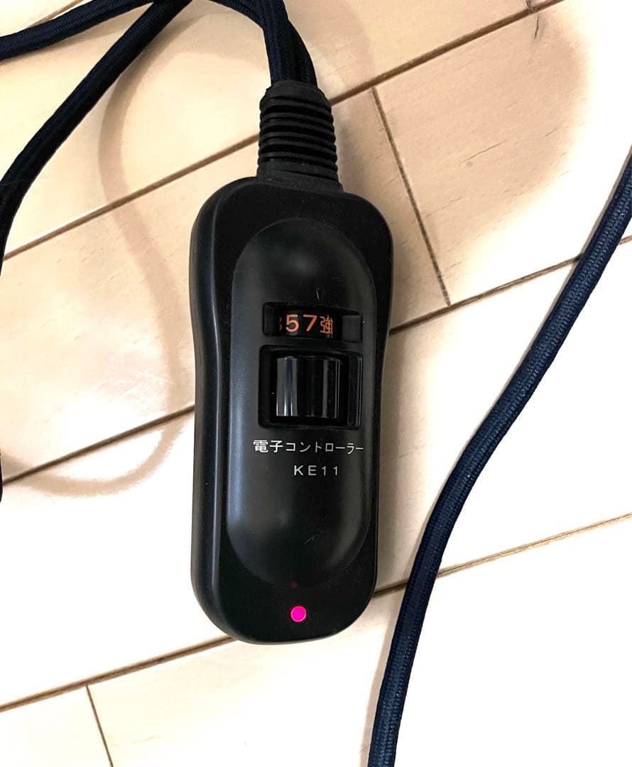 電気火鉢　ハロゲン火鉢　取り説あります