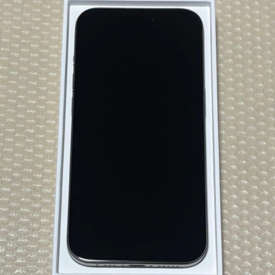 極美品！ iPhone15Pro 128GB SIMフリー 本体 シルバー系