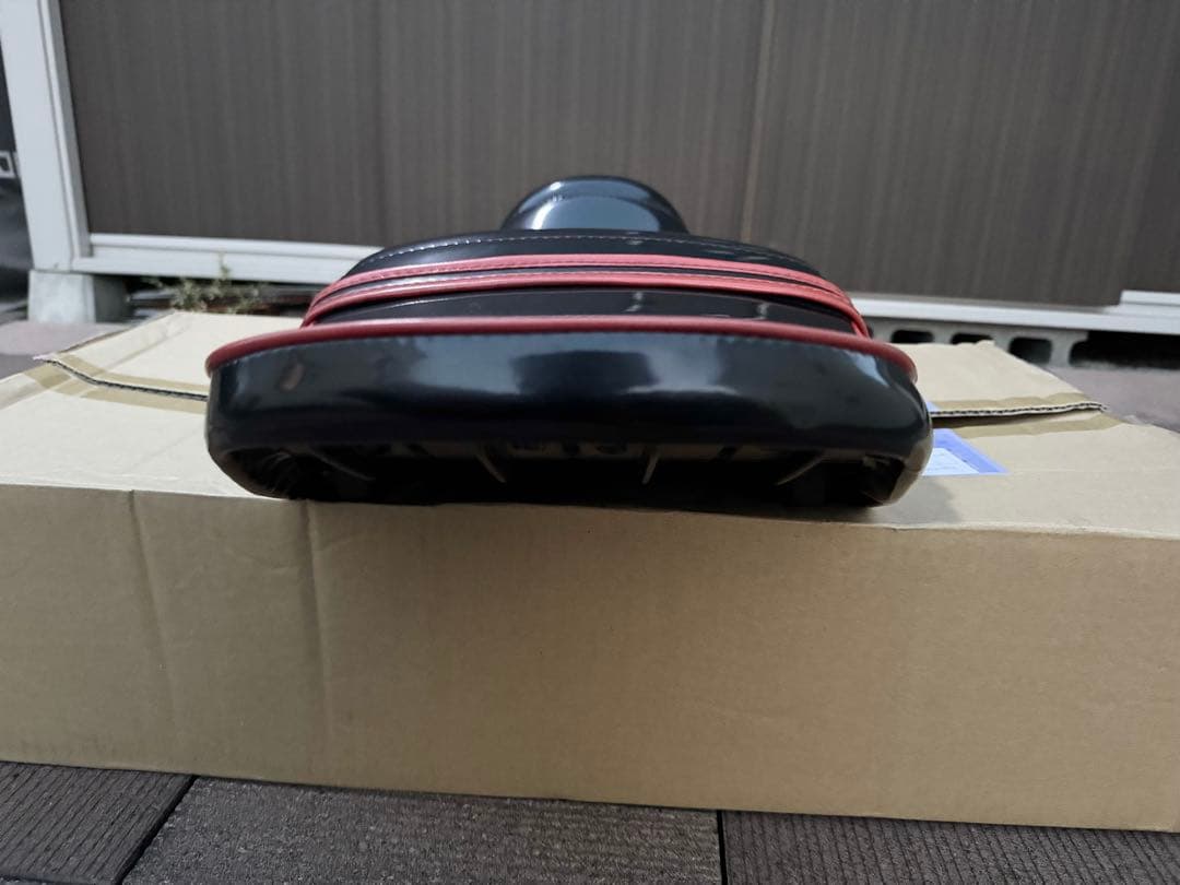 ZRX400 エナメルタックロールシート　黒×赤