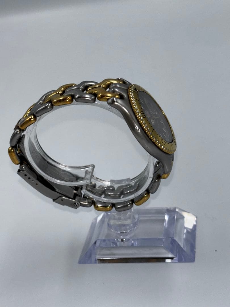 タグ・ホイヤー プロフェッショナル 200