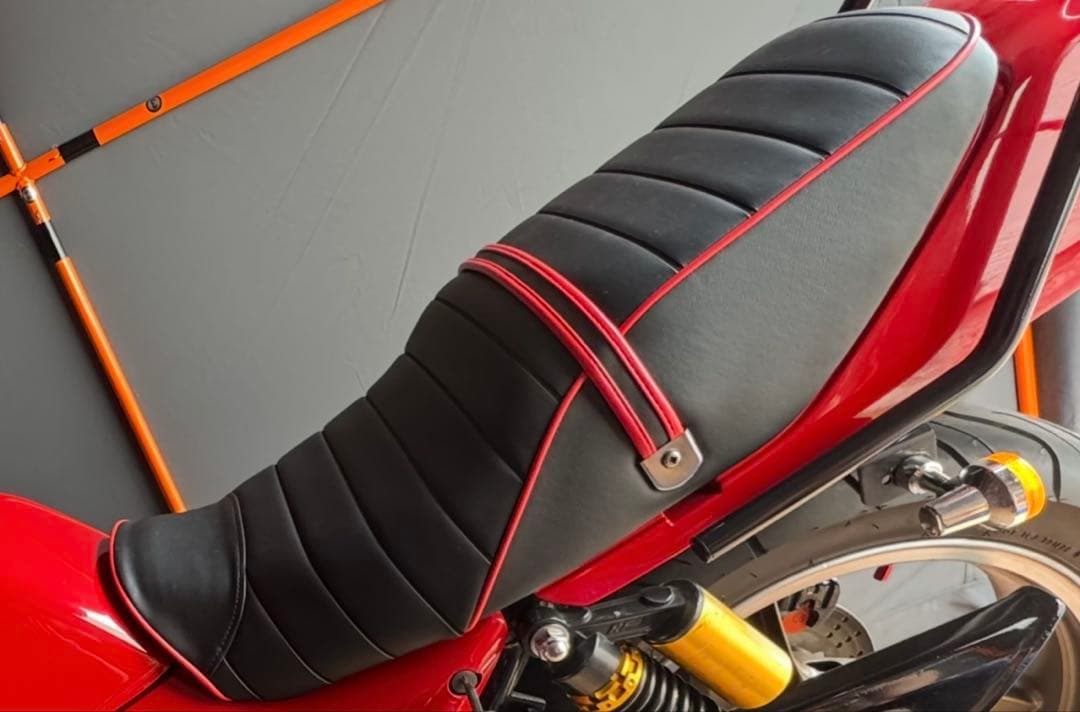 限定値下げ　張り替え後未使用！ZRX400 タックロールシート　黒×赤