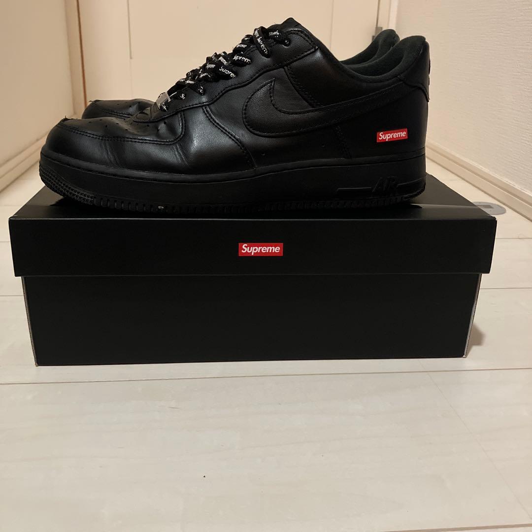 箱付き シュプリーム×エアフォース1 黒