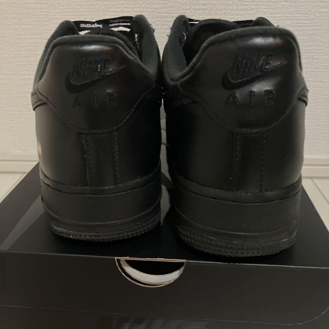 箱付き シュプリーム×エアフォース1 黒