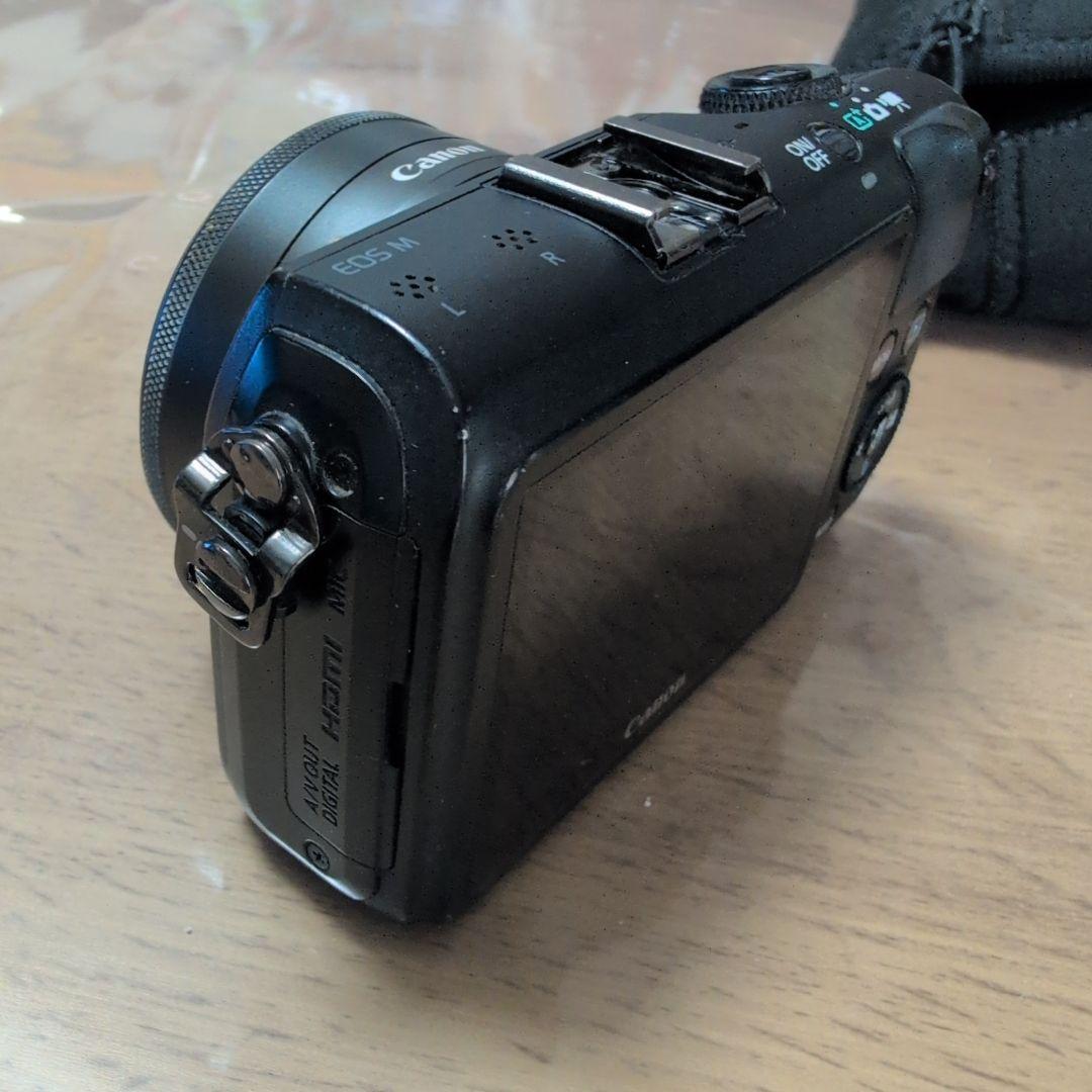 CANON EOS M2ホワイト＆ Mブラック 2台とレンズ他！