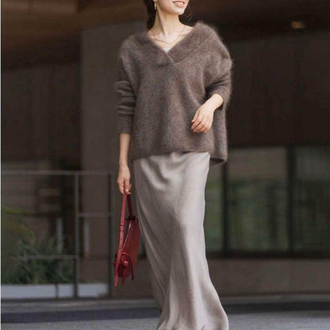 NOBLE ファーニット Vネックプルオーバー ブラウン　チャイニーズラクーン