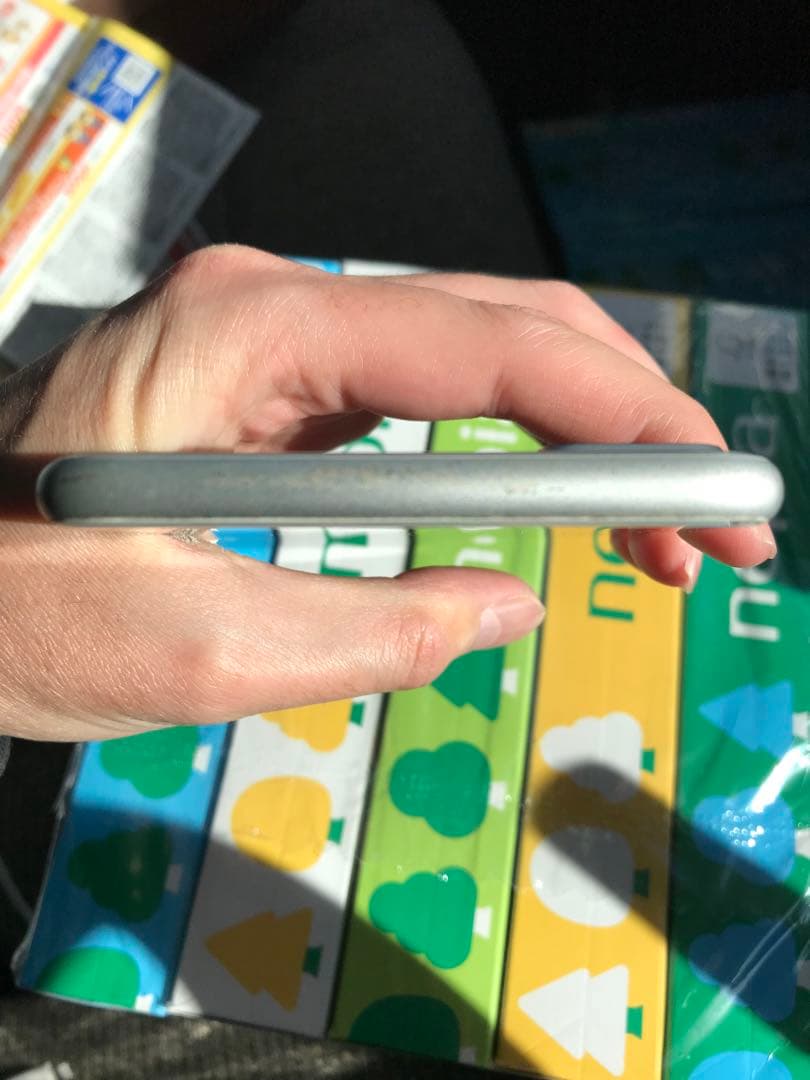 iPhone8 Plus 64GB au simフリー