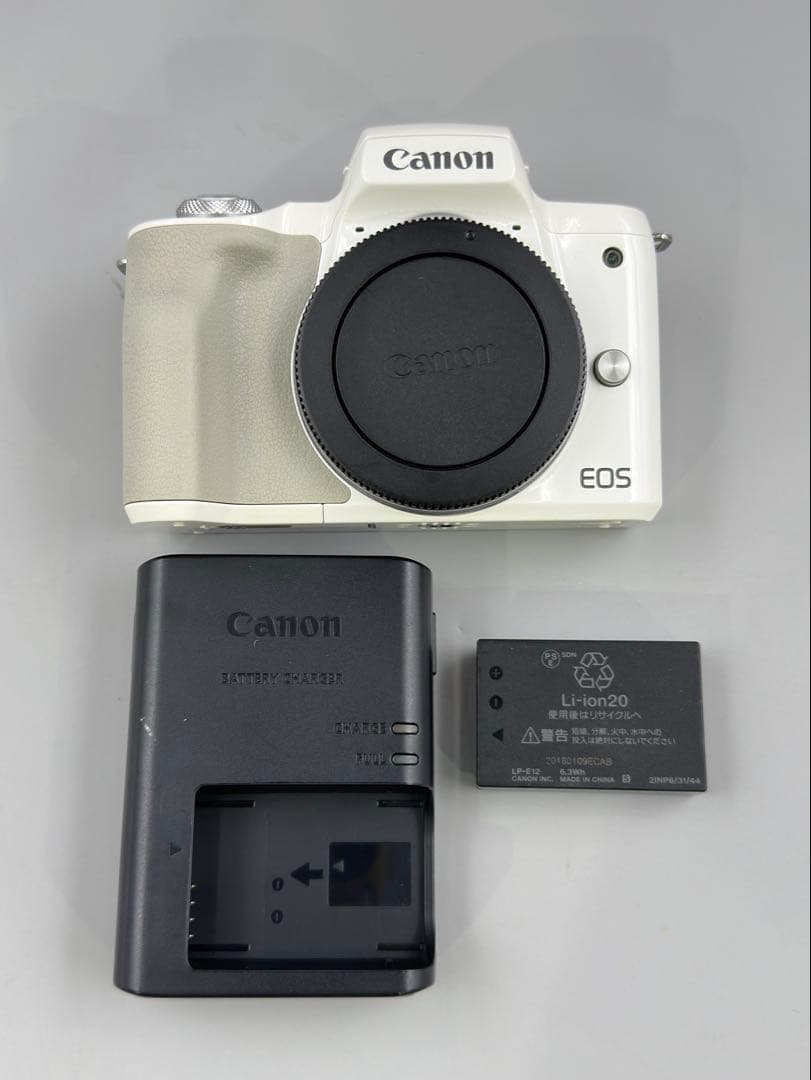 ☆Canon ミラーレス一眼カメラ EOS Kiss M